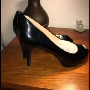 Women’s shoes $30 each